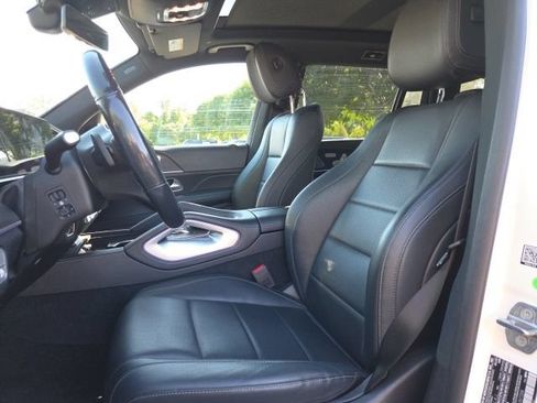 Used 2021 Mercedes-Benz GLS 450 4MATIC image 3