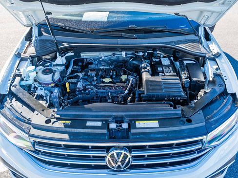 Used 2023 Volkswagen Tiguan SE image 22