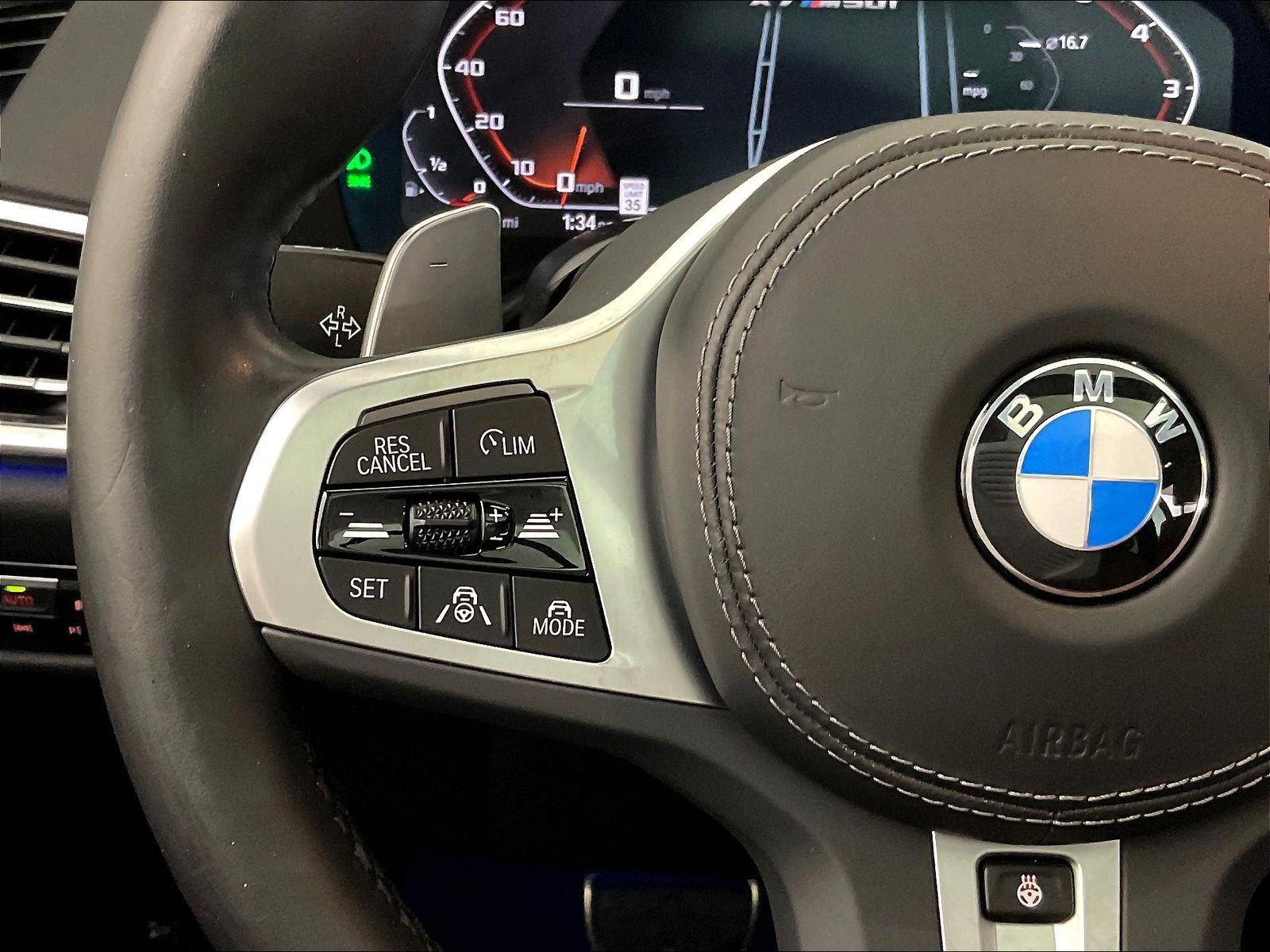 Used 2022 BMW X7 M50i AWD/4WD image 11