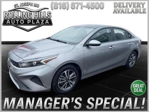 Used 2023 Kia Forte LXS FWD image 1