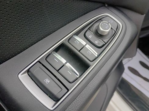 Used 2024 Subaru Ascent Touring image 16