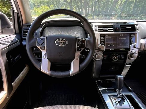 Used 2022 Toyota 4Runner SR5 RWD image 8