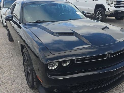 Used 2018 Dodge Challenger R/T Scat Pack w/ Driver Convenience Group RWD image 3