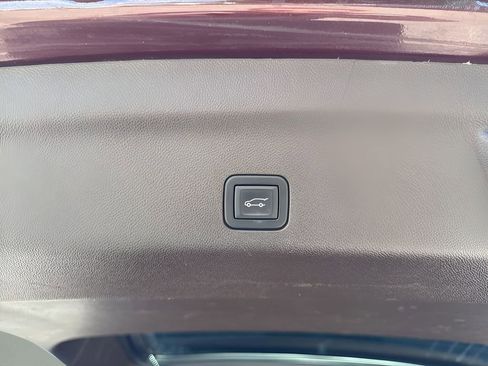 Used 2023 GMC Yukon SLT w/ Max Trailering Package AWD/4WD image 32