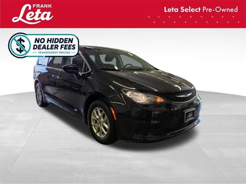 Used 2023 Chrysler Voyager LX FWD image 8
