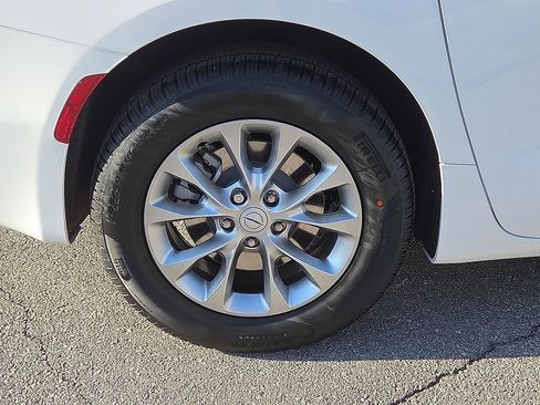 New 2026 Chrysler Pacifica Select image 7