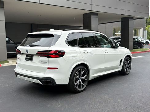 Used 2024 BMW X5 xDrive50e w/ M Sport Package AWD/4WD image 9