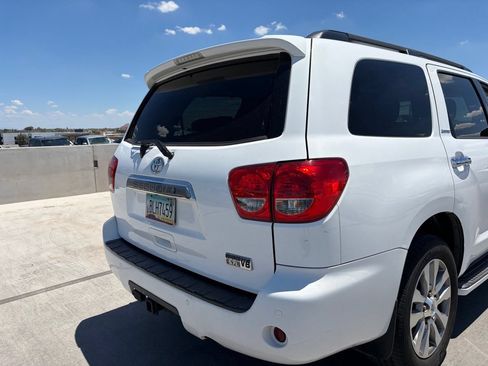 Used 2015 Toyota Sequoia Limited RWD image 4