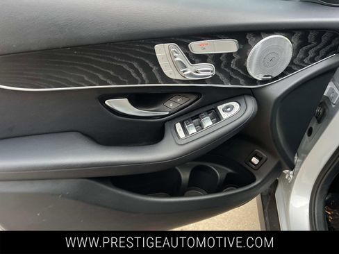 Used 2018 Mercedes-Benz GLC 300 4MATIC image 19
