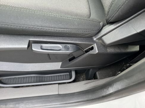 Used 2020 Ford Transit Connect XL FWD image 15
