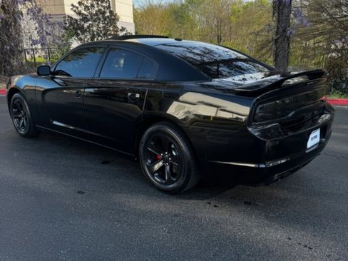 Used 2012 Dodge Charger SXT Plus image 9