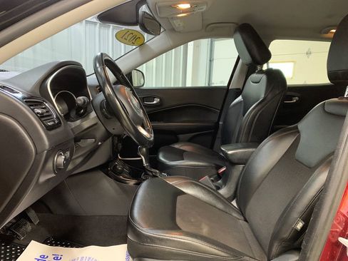 Used 2021 Jeep Compass Latitude AWD/4WD image 4