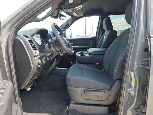 New 2026 RAM 3500 Tradesman AWD/4WD image 9