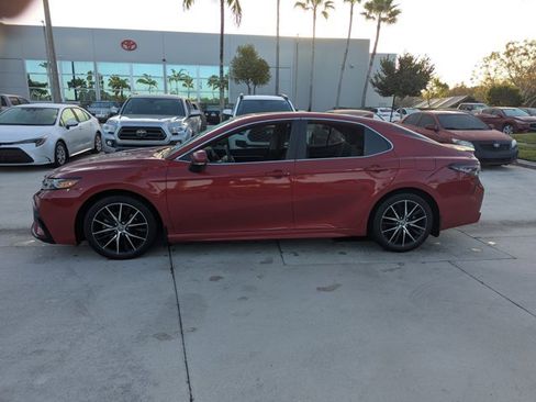 Used 2023 Toyota Camry SE w/ Convenience Package image 8