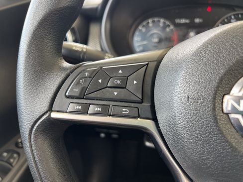 Used 2023 Nissan Kicks SV FWD image 15