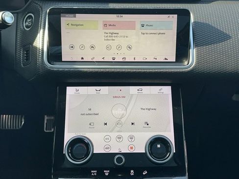Used 2018 Land Rover Range Rover Velar R-Dynamic SE image 36