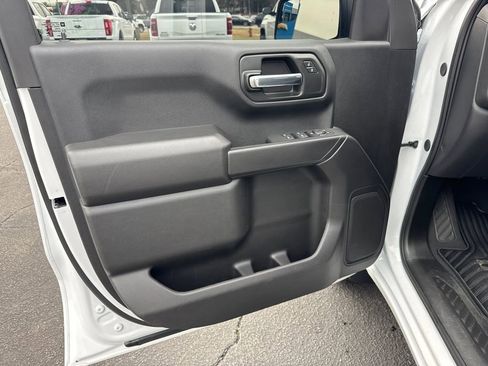 Used 2025 Chevrolet Silverado 1500 Custom Trail Boss image 11