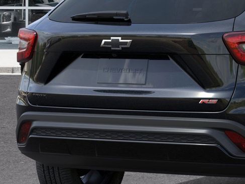 Used 2026 Chevrolet Trax RS image 16
