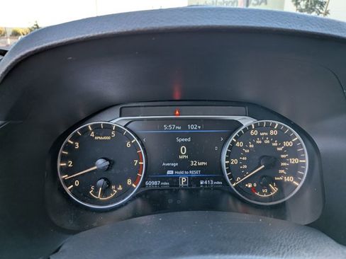 Used 2024 Nissan Altima 2.5 SV image 10