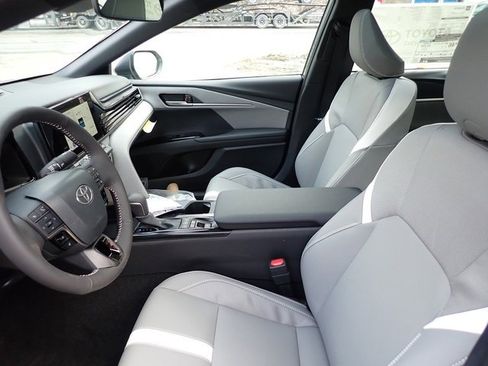 New 2026 Toyota Camry SE image 11