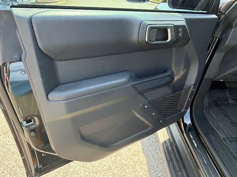 Used 2025 Ford Bronco Outer Banks w/ Sasquatch Package AWD/4WD image 14
