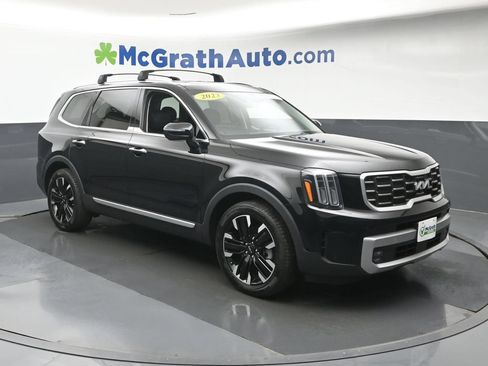 Used 2023 Kia Telluride AWD image 2