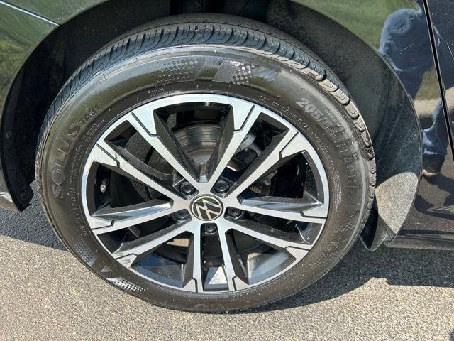 Used 2025 Volkswagen Jetta Sport FWD image 54