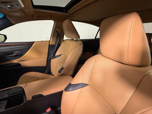 Certified 2022 Lexus ES 350 w/ Premium Package FWD image 5