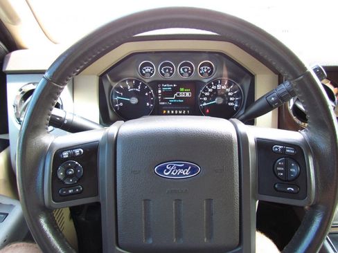 Used 2016 Ford F250 Lariat w/ Lariat Interior Package AWD/4WD image 21