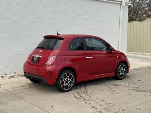 Used 2013 FIAT 500 Turbo w/ Beats Audio Pkg FWD image 7