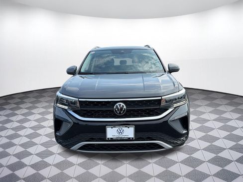 Certified 2022 Volkswagen Taos SE AWD/4WD image 6
