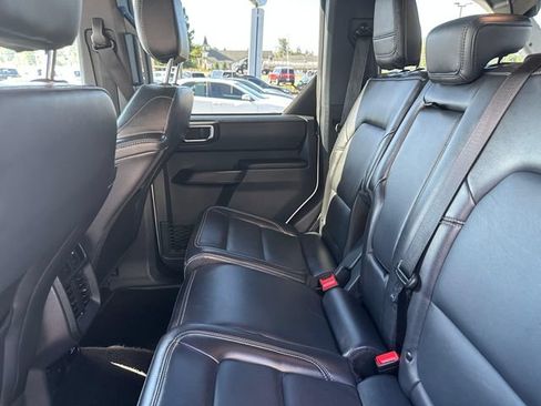 Used 2025 Ford Bronco Outer Banks AWD/4WD image 20