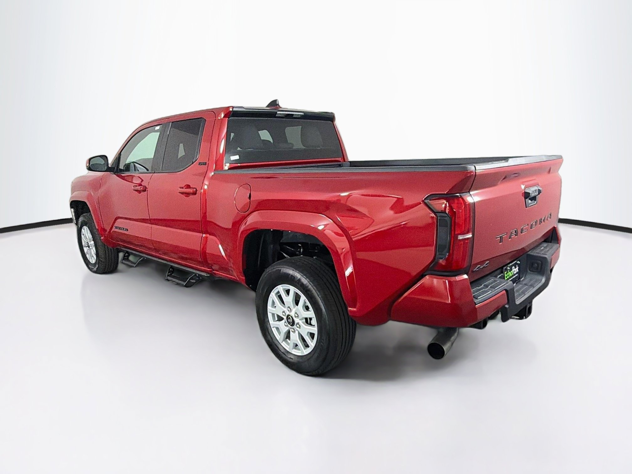 Used 2026 Toyota Tacoma SR5 AWD/4WD image 5