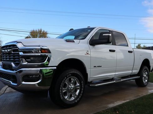 Used 2025 RAM 2500 Big Horn image 8