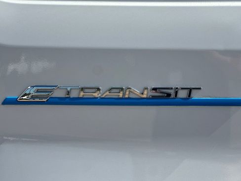 Used 2022 Ford E-Transit Medium Roof w/ Load Area Protection Package image 32