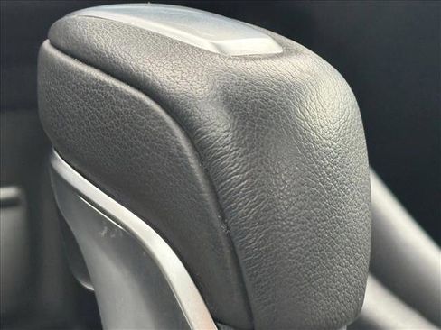 Used 2024 Nissan Sentra SR w/ SR Premium Package image 9