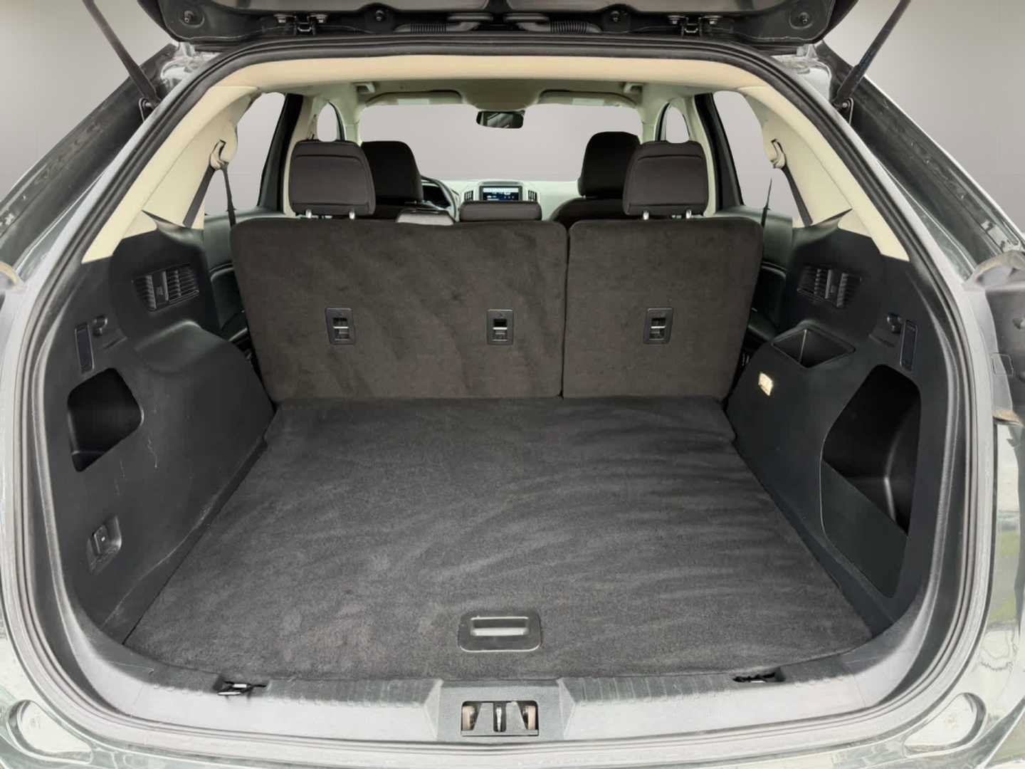 Used 2024 Ford Edge SE AWD/4WD image 36