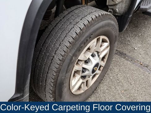 Used 2025 Chevrolet Silverado 2500 LT w/ Convenience Package image 41