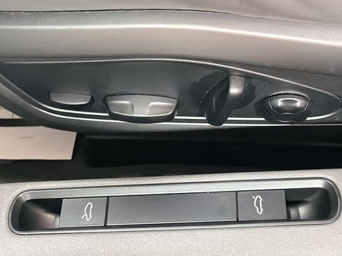 Certified 2021 Porsche 911 Carrera 4S AWD/4WD image 23