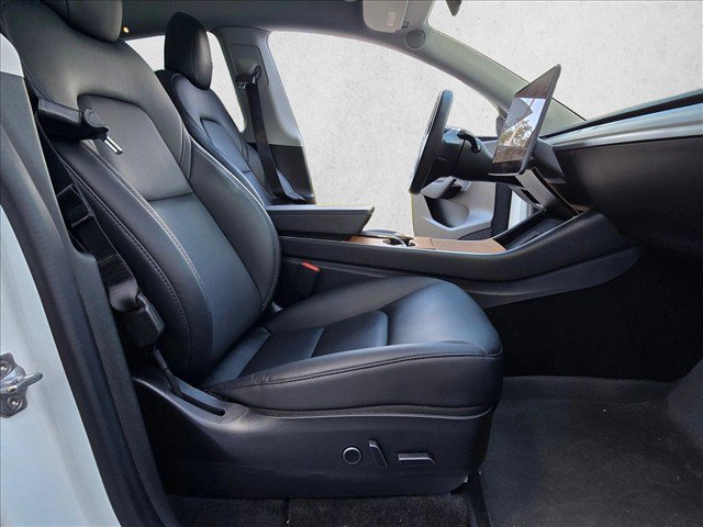 Used 2021 Tesla Model Y Long Range AWD/4WD image 20
