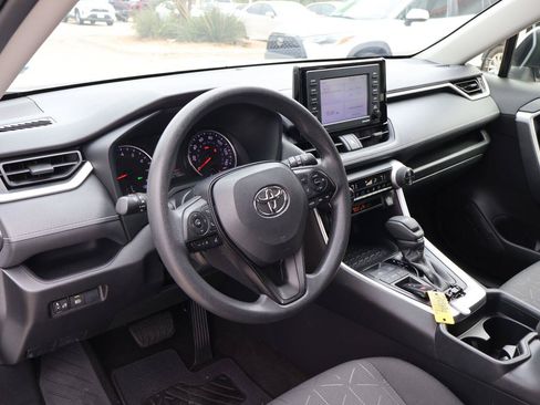 Used 2021 Toyota RAV4 XLE FWD image 23