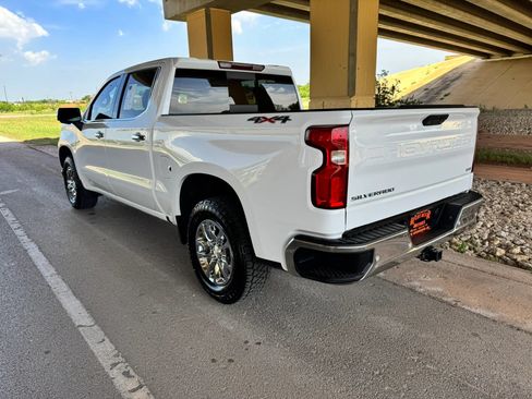 Used 2021 Chevrolet Silverado 1500 LTZ w/ LTZ Convenience Package II AWD/4WD image 5