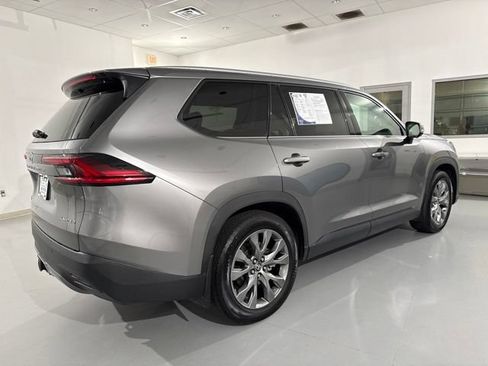 Used 2025 Toyota Grand Highlander AWD Hybrid image 14