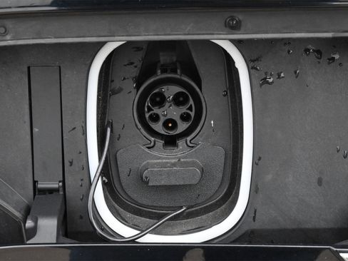 Certified 2024 Cadillac Lyriq Sport image 28