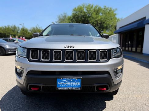Used 2019 Jeep Compass Trailhawk w/ Cold Weather Group AWD/4WD image 17