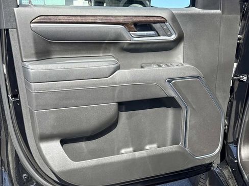 New 2026 GMC Sierra 1500 Elevation image 12