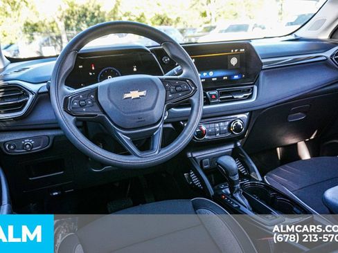 Used 2025 Chevrolet TrailBlazer LT image 27