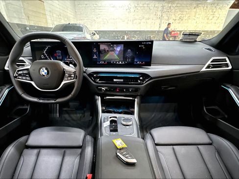 Used 2026 BMW 330i Sedan w/ Premium Package RWD image 17