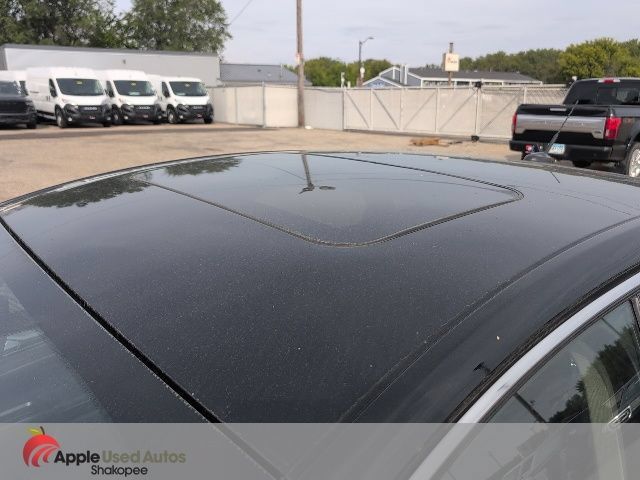 Used 2017 Ford Fusion SE w/ Fusion SE Technology Package AWD/4WD image 3