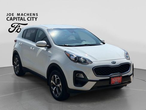 Used 2021 Kia Sportage LX AWD/4WD image 1